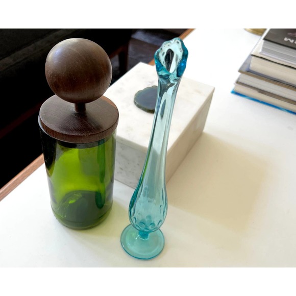 Vintage Ice Blue Footed Viking Vase. 9.5" Tall - Picture 9 of 10